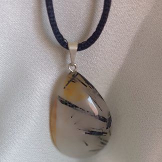 Colgante Gota de Cuarzo Turmalinado