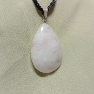 Colgante Gota de Cuarzo Rosa