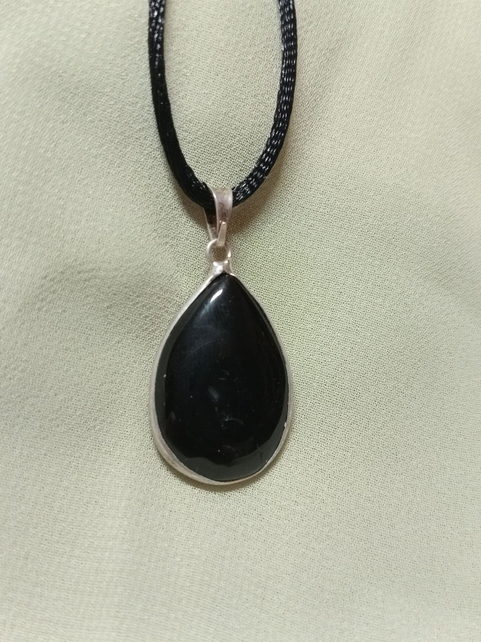 Colgante Gota Metal de Obsidiana - Imagen 5