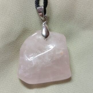Colgante Cabujón de Cuarzo Rosa