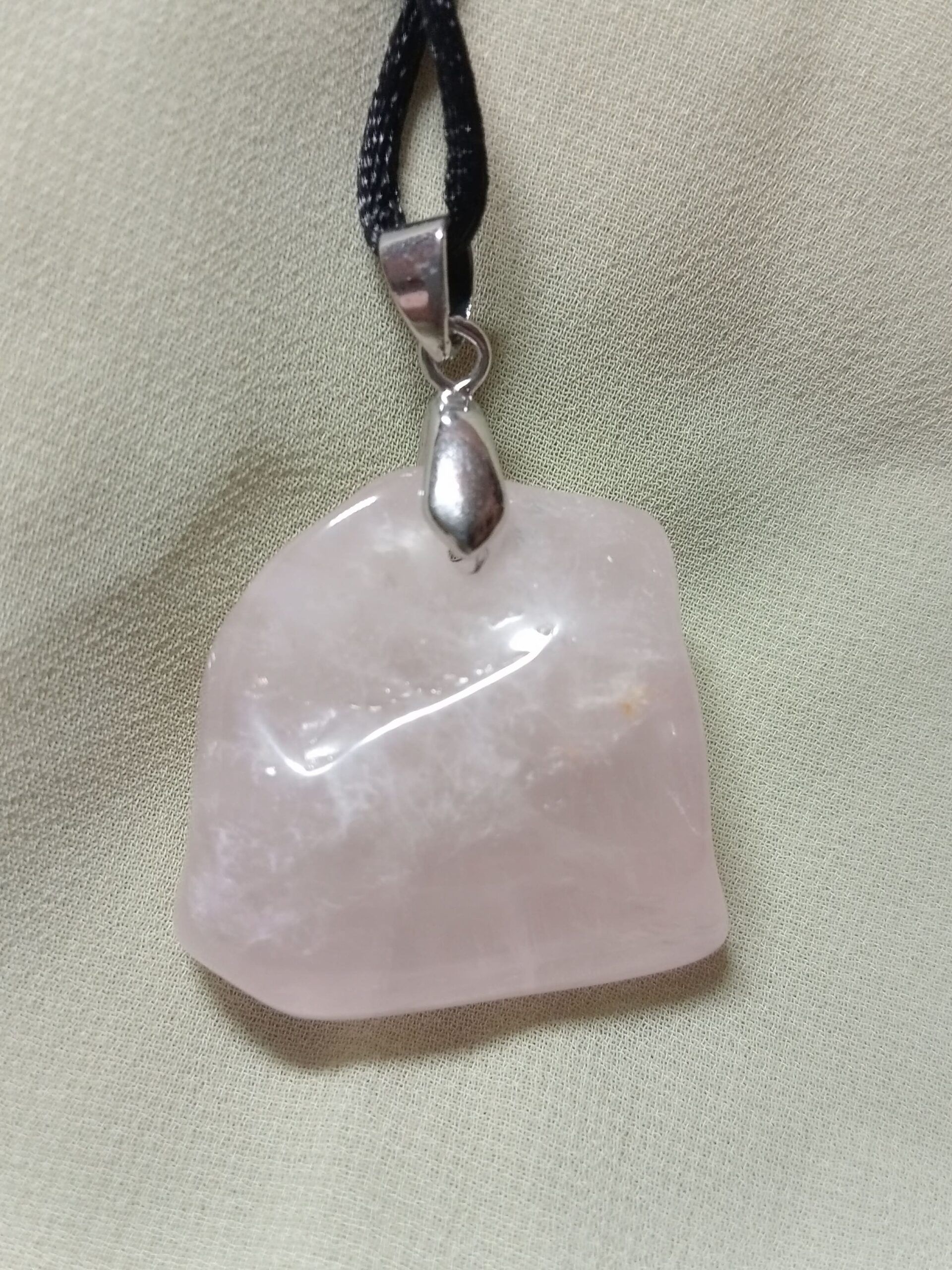 Colgante Cabujón de Cuarzo Rosa