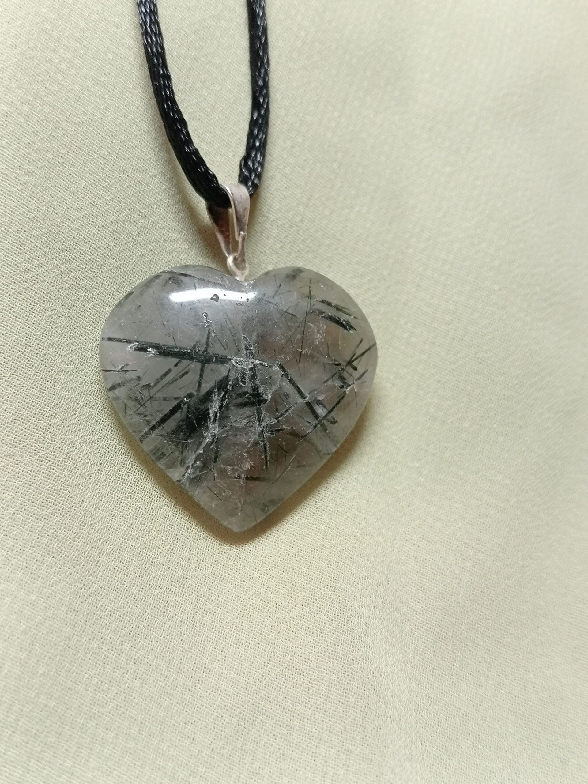Colgante Corazón de Cuarzo Turmalinado - Imagen 5